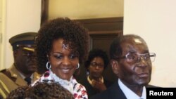 津巴布韦总统穆加贝和第一夫人格蕾丝·穆加贝在哈拉雷（2017年2月15日）