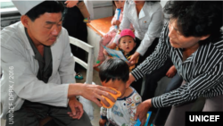 유엔아동기금 UNICEF가 최근 발표한 ‘2017 북한 어린이와 여성 상황 분석 보고서’에 실린 사진.