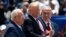 De g. à d., le président israélien Reuven Rivlin, le président américain Donald Trump et le premier ministre israélien Benjamin Netanyahu, à Tel Aviv, Israël, le 22 mai 2017. (AP Photo/Evan Vucci)