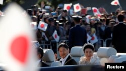 日本星期天（11月10日）在东京举行德仁天皇夫妇“祝贺御列之仪”。