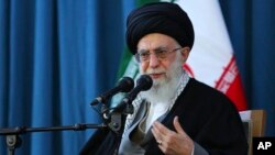 Pemimpin agung Iran, Ayatollah Ali Khamenei Mashhad, Iran.