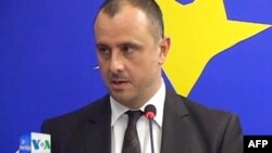 KE i ofron Kosovës dialogun për vizat, Serbisë statusin e kandidatit