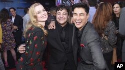 En esta foto del 26 de junio del 2019 difundida por Sony Pictures, de izquierda a derecha Angourie Rice, Zach Barack y Remy Hii en el estreno mundial de "Spider-Man: Far From Home" en el Teatro Chino TCL en Los Ángeles.