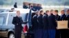 Llegan a Holanda los cuerpos de avión derribado