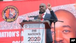 Le parti de Nelson Chamisa, la Coalition de citoyens pour le changement, a dénoncé "de graves anomalies" dans l'inscription des électeurs.