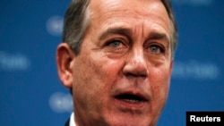 Chủ tịch Hạ viện John Boehner nhiều lần tố cáo Tổgn thống Obama không chịu thương thuyết để có được một giải pháp tương nhượng.