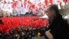 اردوغان: در برابر تهدیدهای اقتصادی ایستادگی میکنیم