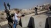اسرائیلی فوجی پر وار کرنے والا فلسطینی، فائرنگ سے شدید زخمی