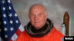 John Glenn, First Astronaut to Orbit the Earth, Dies at 95