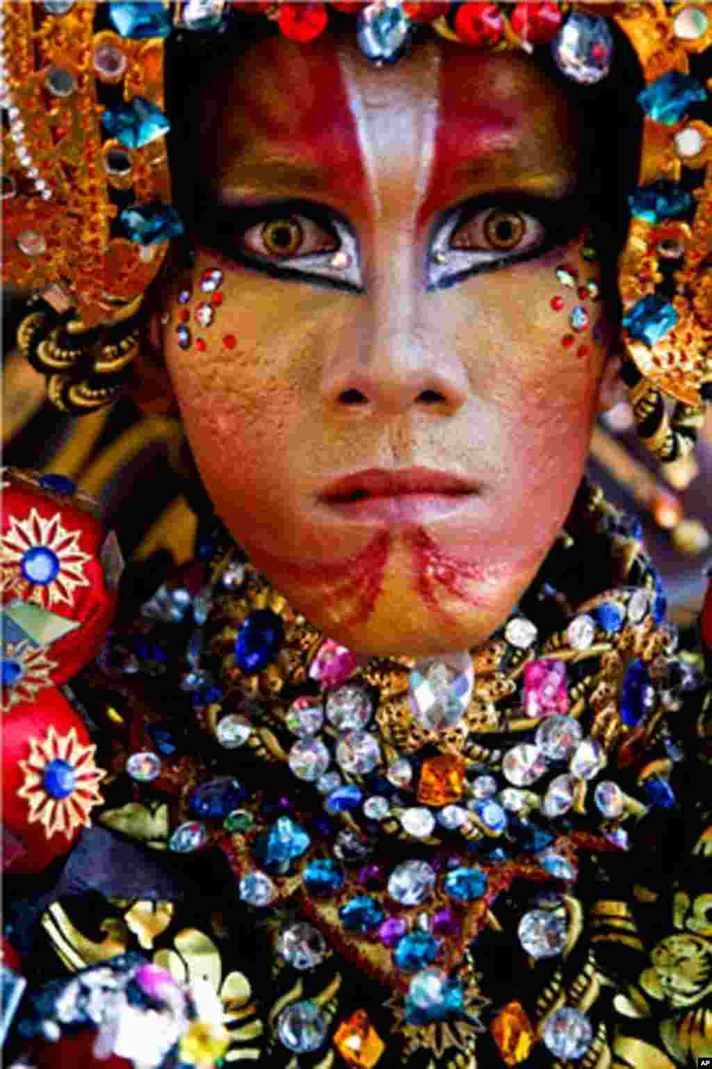 Honorable Mention - Expression" Jember Fashion Carnival 2011, in Jember, East Java, Indonesia (Nizar Arsyadani)