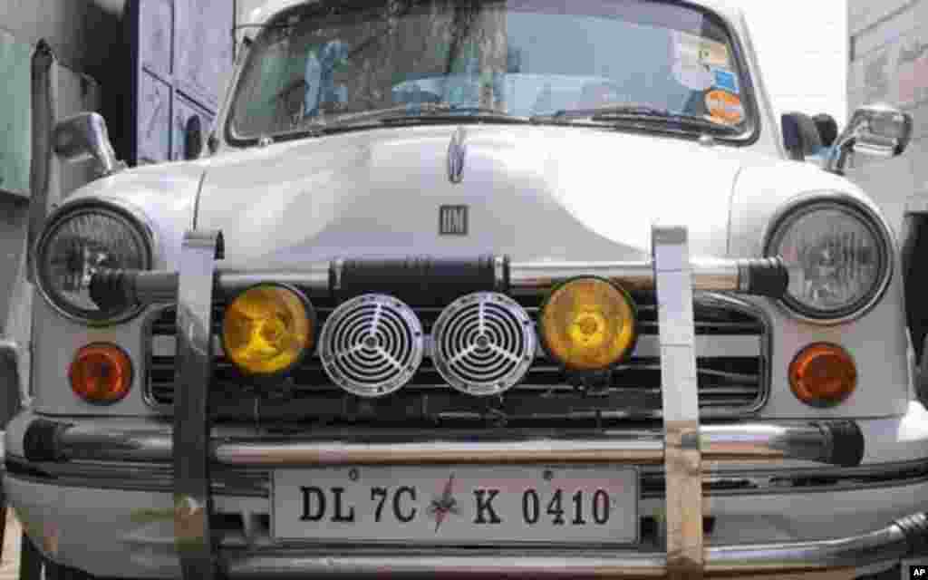 India's Classic Automobile Refuses to Disappear
