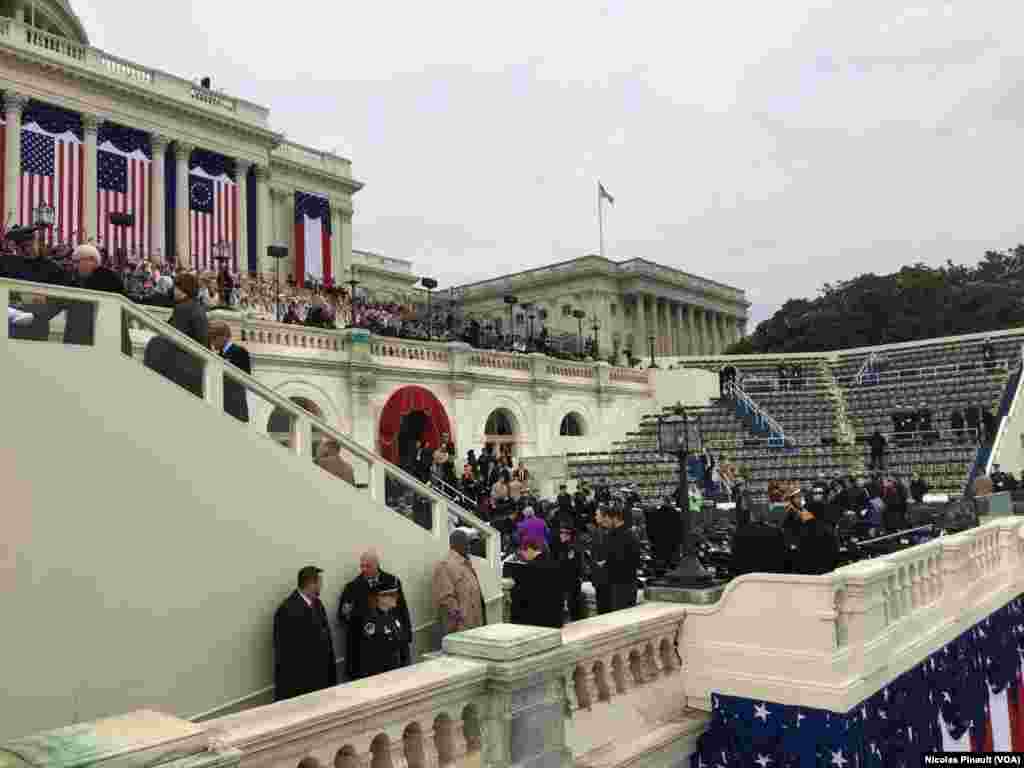 Capitol Hill, Washington DC, sáng 20 tháng Giêng. (VOA/Nicolas Pinault)