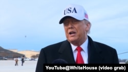 特朗普：伊朗领导人“必须展现人性”，我希望他们不会杀人
