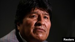 El exmandatario de Bolivia, Evo Morales, partió desde México, donde disfrutaba de asilo político, hacia la isla de Cuba, dijo el gobierno mexicano el viernes.