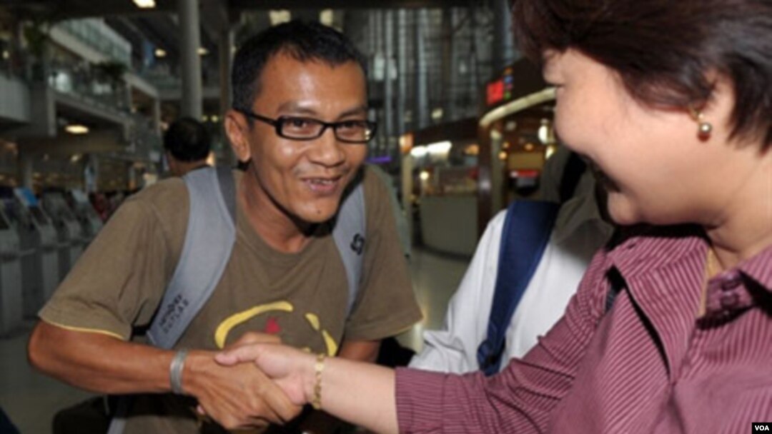 Aktivis pro demokrasi itu, yang juga dikenal sebagai Nyi Nyi Aung