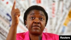 Menteri Urusan Integrasi Italia Cecile Kyenge, menteri berkulit hitam pertama di negara tersebut, yang sering menjadi sasaran hinaan rasial. (Reuters/Tony Gentile)