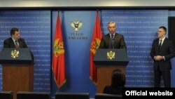 Crnogorski premijer Milo Đukanović i poptredsjednik i ministar spoljnih poslova Igor Lukšić (rtcg.me)