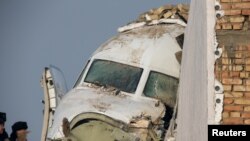 قازقستان میں مسافر طیارہ اڑان کے فوری بعد گر کر تباہ