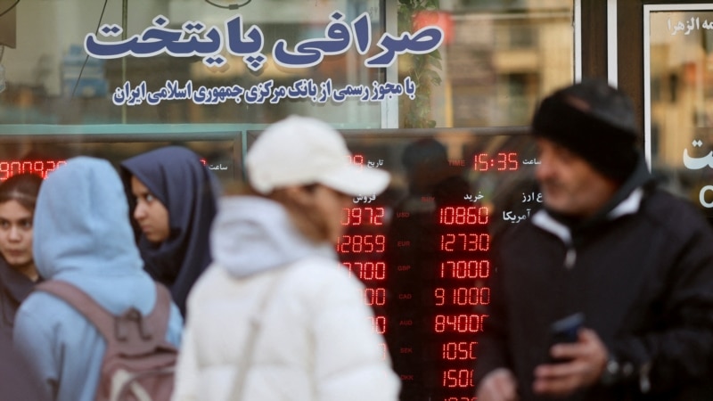 ثبت رکورد جدید در بازار ارز ایران؛ دلار از ۱۸۴ هزار تومان گذشت