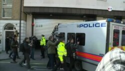 Arresto de Julian Assange. Su defensa: “Día obscuro para el periodismo”