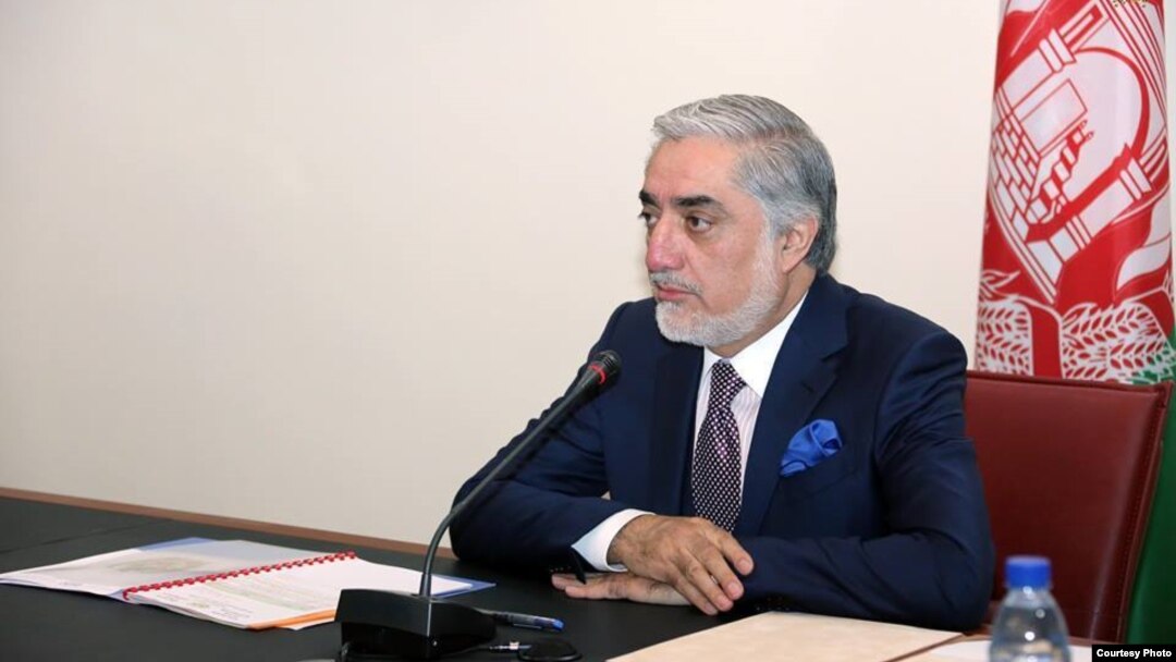 رئیس اجرائیه افغانستان تأکید کرد که در روند توزیع تذکره الکترونیکی باید قناعت تمام شهروندان فراهم گردد
