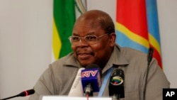 L'ancien président tanzanien Benjamin Mkapa