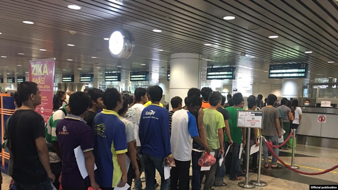 Migran Myanmar di Malaysia pulang ke kampung halaman (Foto: Courtesy/Kedutaan Besar Myanmar di Kuala lumpur malaysia)