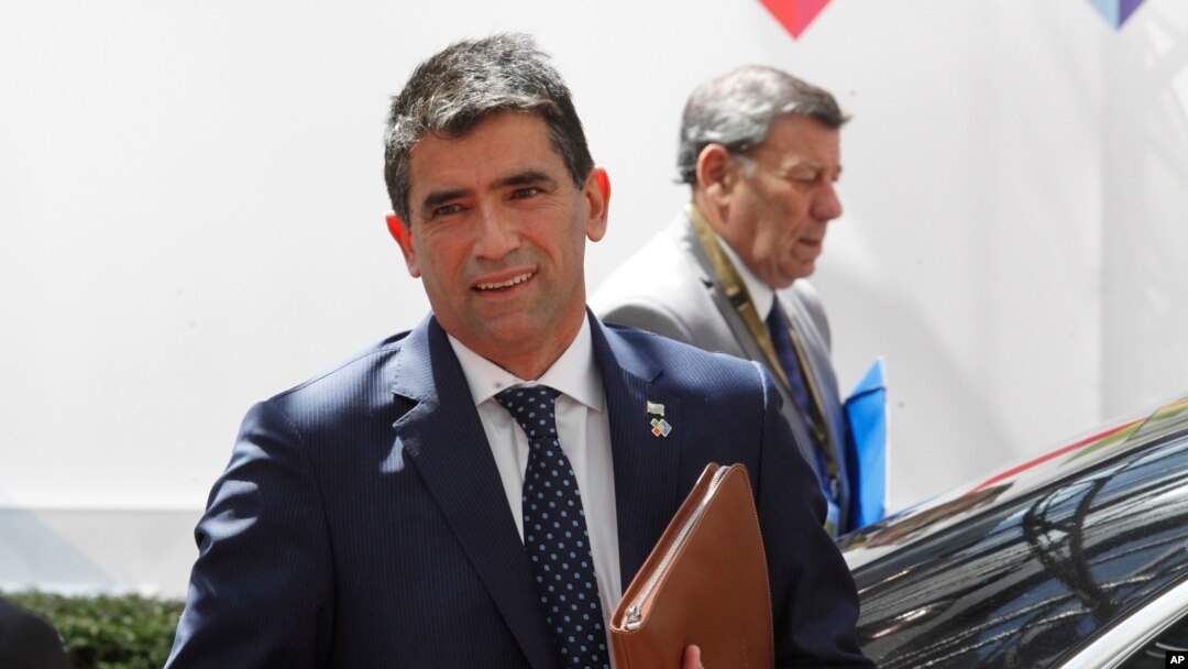 El vicepresidente de Uruguay, Raúl Sendic, podría renunciar al cargo después que se expida la justicia y el tribunal de ética de su partido Frente Amplio.
