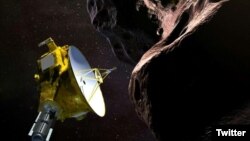 Representación artística transmitida por la NASA el 21 de diciembre de 2018 de la sonda New Horizons sobrevolando Ultima Thule.