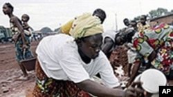 De nombreux défis attendent le futur président ivorien, notamment l'accès des Ivoiriens aux services essentiels