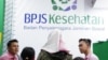 Staf BPJS Kesehatan Kediri, Jawa Timur dalam sosialisasi di sebuah ajang pameran.(Foto: Humas BPJS Kesehatan)