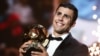 Rodri reçoit le Ballon d'Or au Théâtre du Châtelet à Paris, le 28 octobre 2024.