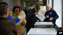 Un centro de votación en Moscú, Rusia, el 17 de marzo de 2024.