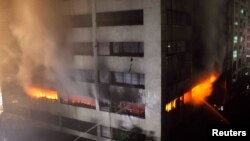 9일 방글라데시 다카의 의류 공장에서 발생한 화재 현장.