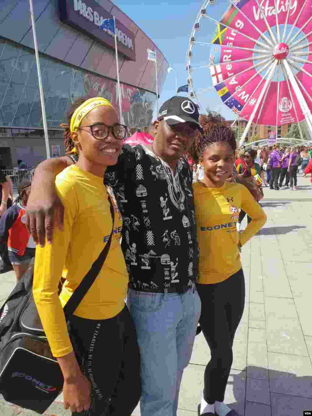 Gems Players Patricia Mauladi &amp; Elsur Ndlovu with Zimbabwe supporter Thamsanqa Mpofu from Leeds