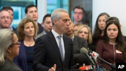 Walikota Chicago Rahm Emanuel berbicara dalam konferensi pers di Chicago, 14 November 2016. (Foto:dok)