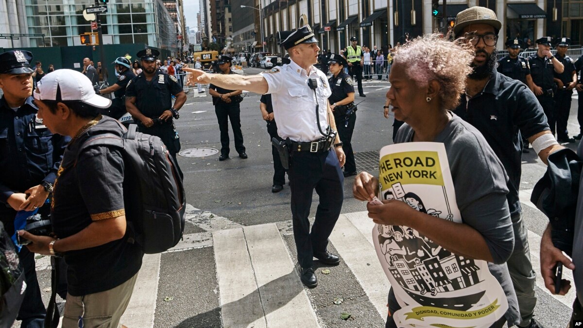 3 Members Of Congress Arrested At Trump Tower Street Protest