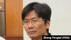 台湾守护民主平台会长徐伟群(美国之音张永泰拍摄)