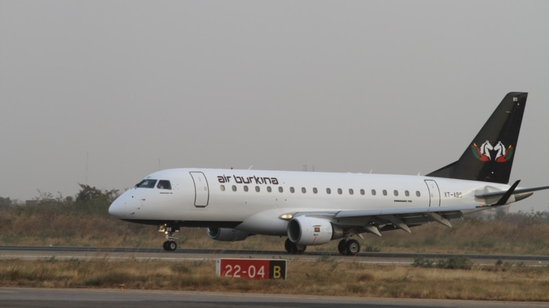 Niger: des compagnies aériennes décident de ne plus embarquer de Français vers Niamey
