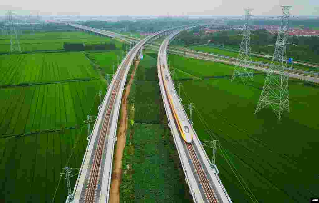 A newly launched bullet train undergoes a test run between Yancheng in Jiangsu province and Lianyungang in China's eastern Jiangsu province.
