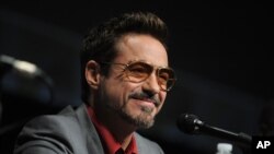 Robert Downey Jr, es el actor mejor pagado en Hollywood con un salario de de 80 millones de dólares, según la revista Forbes. 