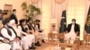 طالبان وفد کی وزیراعظم عمران خان سے ملاقات، تشدد میں کمی پر زور
