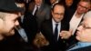 France: le gouvernement recule sur une réforme contestée du droit du travail