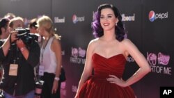 La película de Katy Perry promete revelar los aspectos más íntimos de su vida, allí sus fans también la podrán ver sin una gota de maquillaje.
