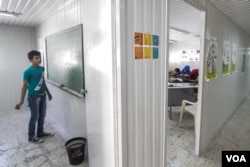 It is hoped that Syrian refugees will now have a greater opportunity to receive education thanks to the Lebanese government’s Back to School program, Beirut, Lebanon, Sept. 17, 2015. (VOA / J. Owens)