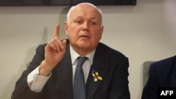  Iain Duncan Smith from the Inter-Parliamentary Alliance on China, speaks during a press conference in central London on March 25, 2024. British Prime Minister Rishi Sunak said on Monday the UK would "do what is required" to protect itself from a cyber attack by China. 