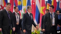 US Secretary of State Antony Blinken, center, arrives during the 12th Association of Southeast Asian Nations (ASEAN) - US Summit in Vientiane, Laos, Oct. 11, 2024.