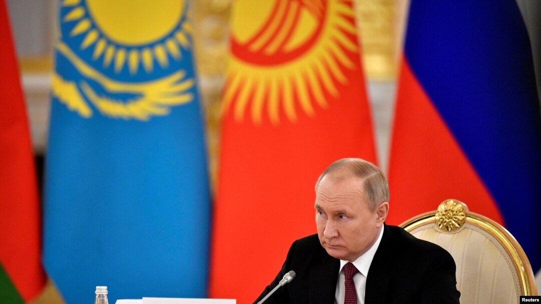 Tổng thống Nga Vladimir Putin tham dự cuộc họp với các nhà lãnh đạo của Tổ chức Hiệp ước An ninh Tập thể (CSTO).
