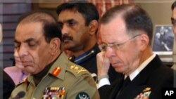 Zapovjednik oružanih snaga Pakistana, general Ashfaq Pervez Kayani i zapovjednik Združenog stožera američkih oružanih snaga admiral Michael Mullen (File)