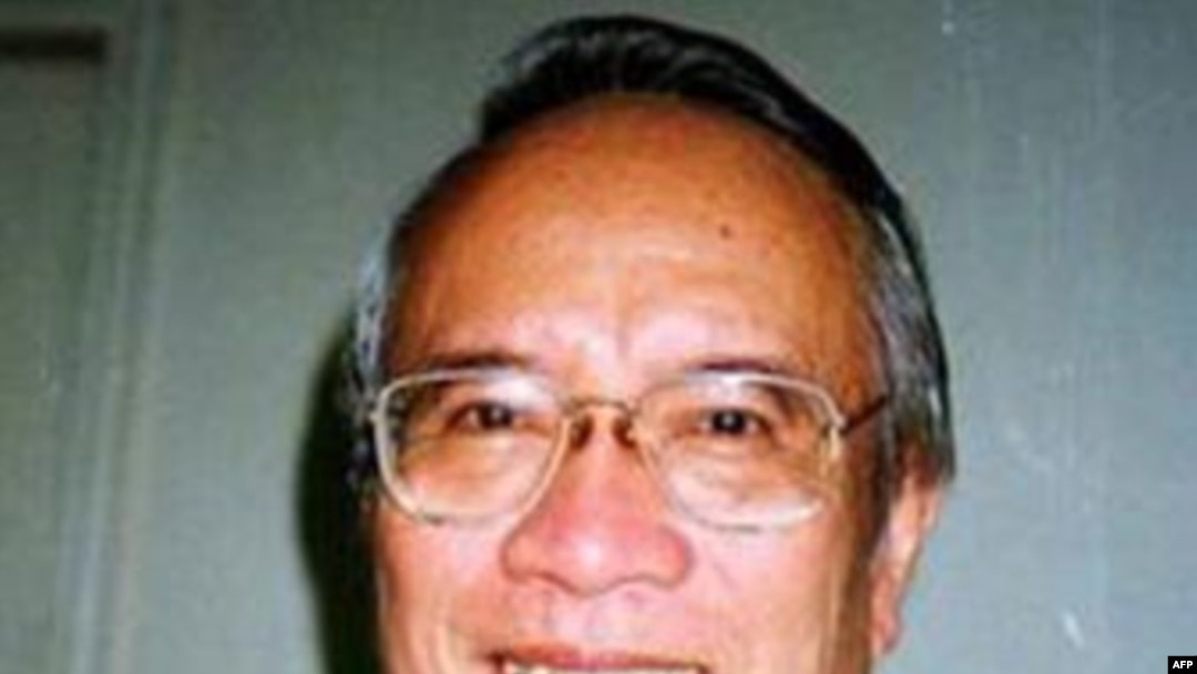 Bác sĩ Nguyễn Đan Quế 